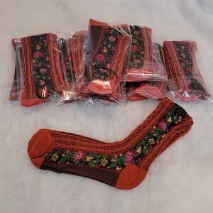 NEW IN PACKING * 10 Pair Socks * Floral * Women's * One Size * Fits 5 To 8 *